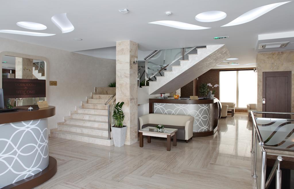 Garni Hotel Aveny Čačak Eksteriør bilde