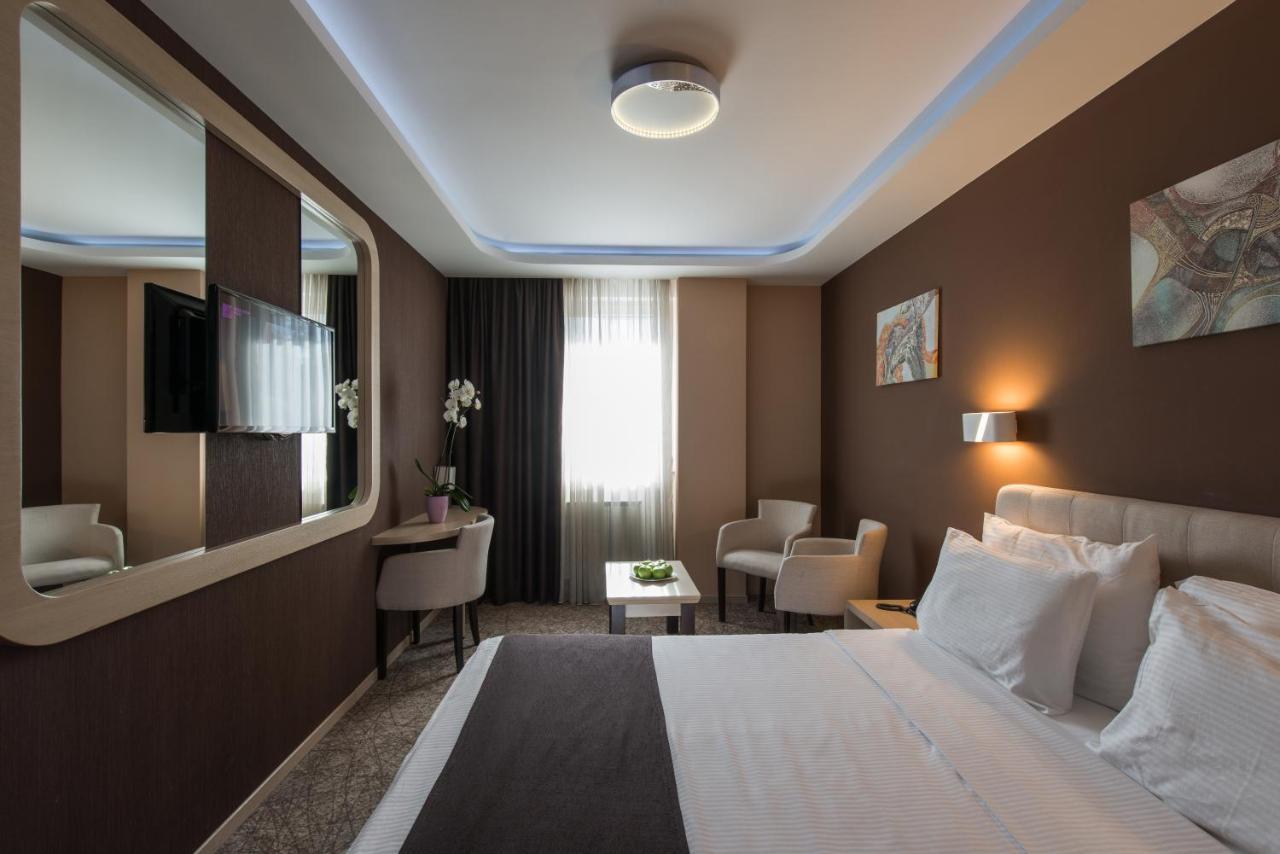 Garni Hotel Aveny Čačak Eksteriør bilde