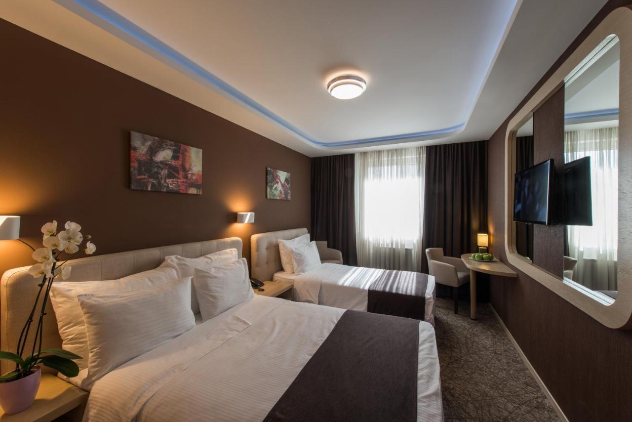 Garni Hotel Aveny Čačak Eksteriør bilde