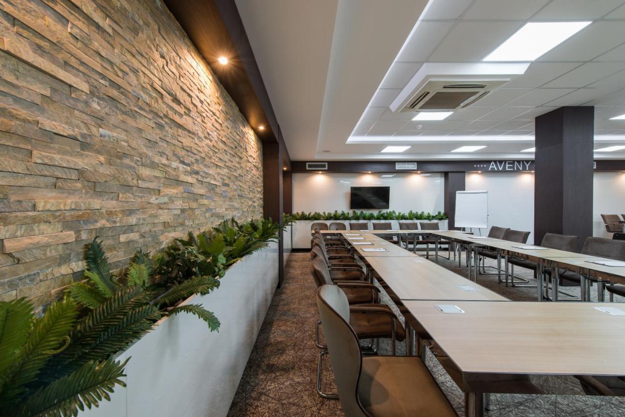 Garni Hotel Aveny Čačak Eksteriør bilde