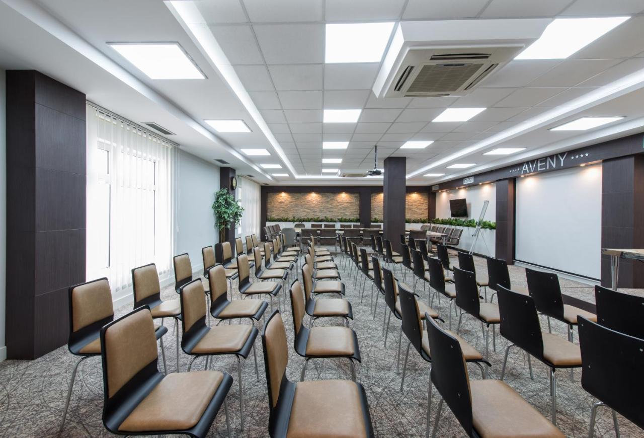 Garni Hotel Aveny Čačak Eksteriør bilde